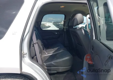 2013 Chevrolet Tahoe Lt z USA, uszkodzony, nr VIN 1GNSCBE08DR374756